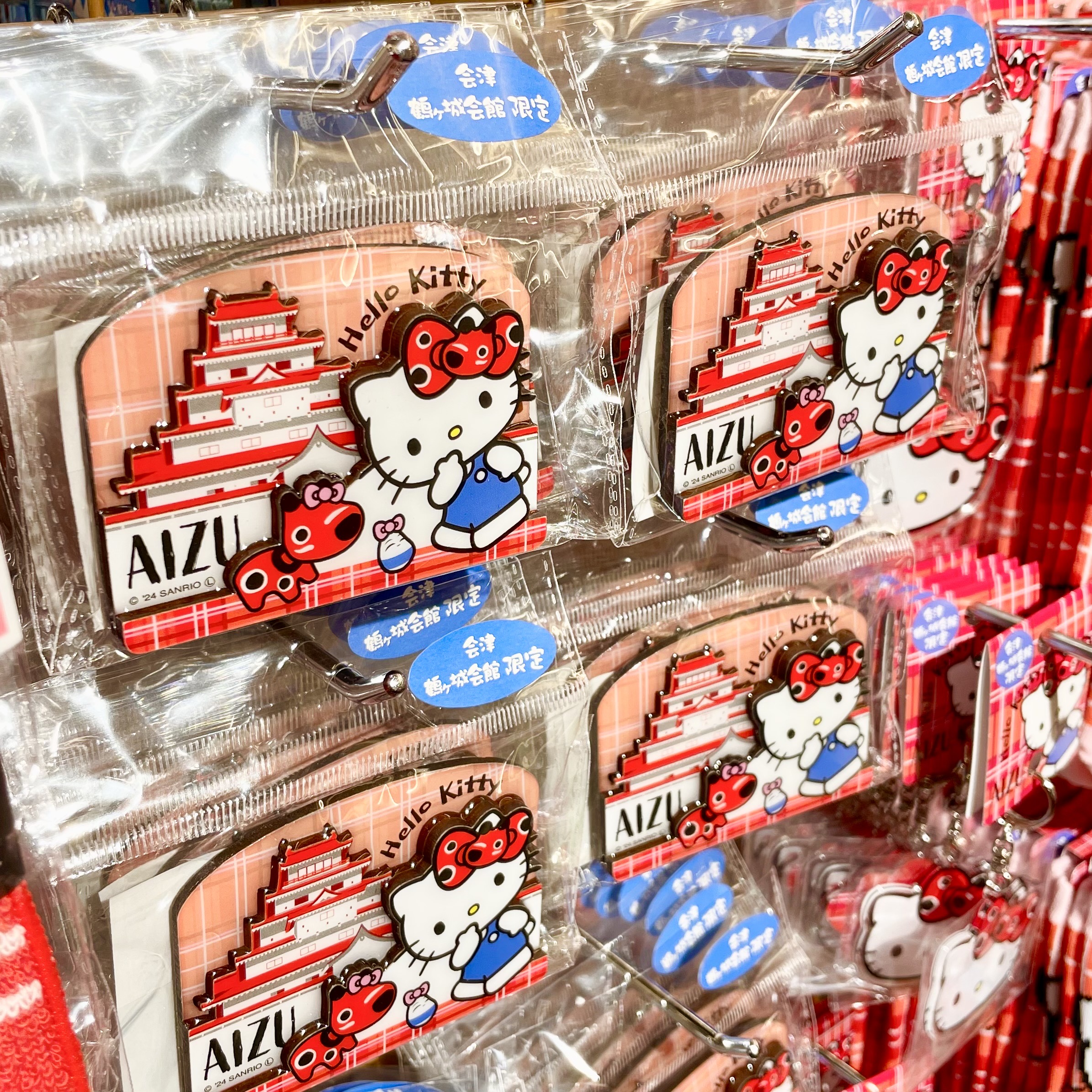 ◎民芸品コーナーより◎会津赤べこキティマグネット