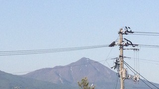 磐梯山も雪解けですね