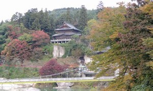 見ごろですよー！奥会津　絶景の紅葉をどうぞ！